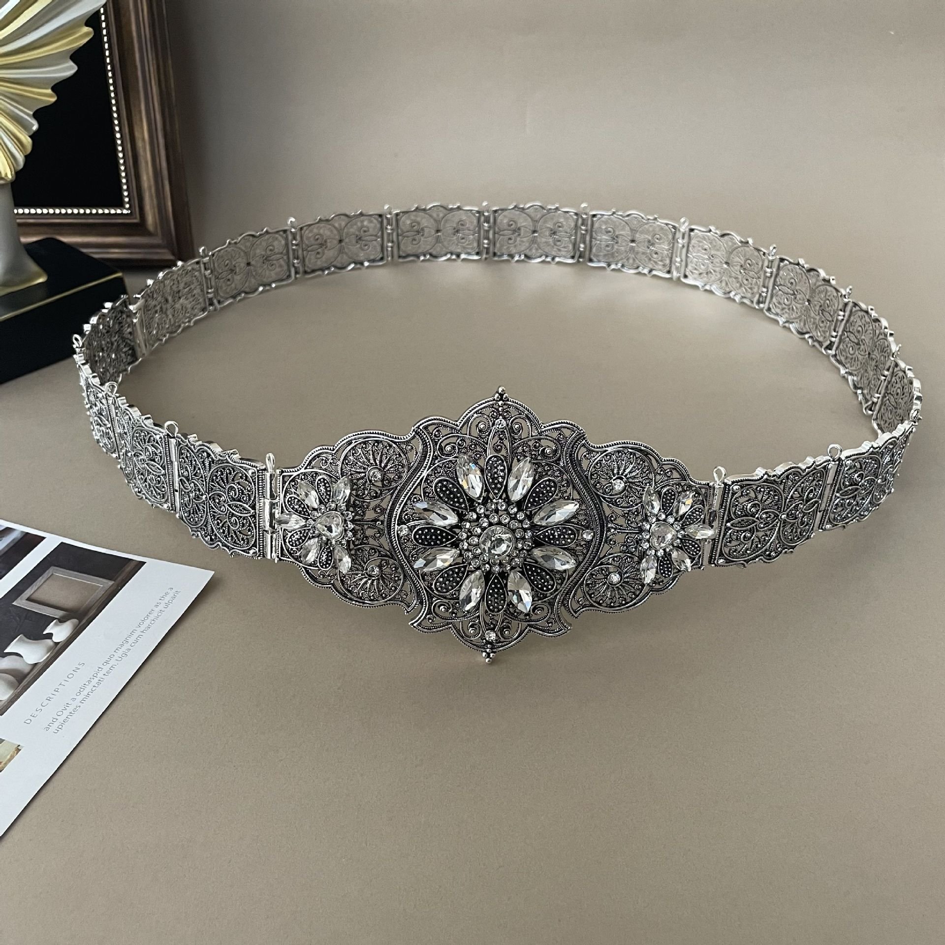 Women's Fashion Belt Retro Crystal Wedding Jewelry Body waist chain Adjustable Retro Spice Sexy waist chain