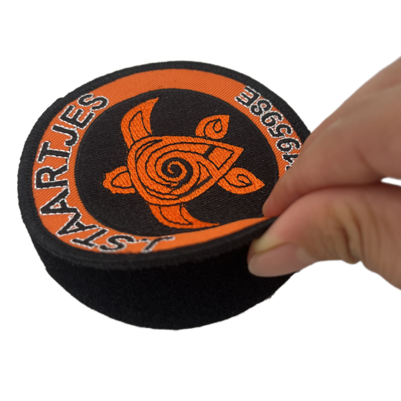 Factory Direct Sale Custom Clothing 3d Embroidered Patch Sew-On Hooks And Loops Self-Adhesive Backing Patches