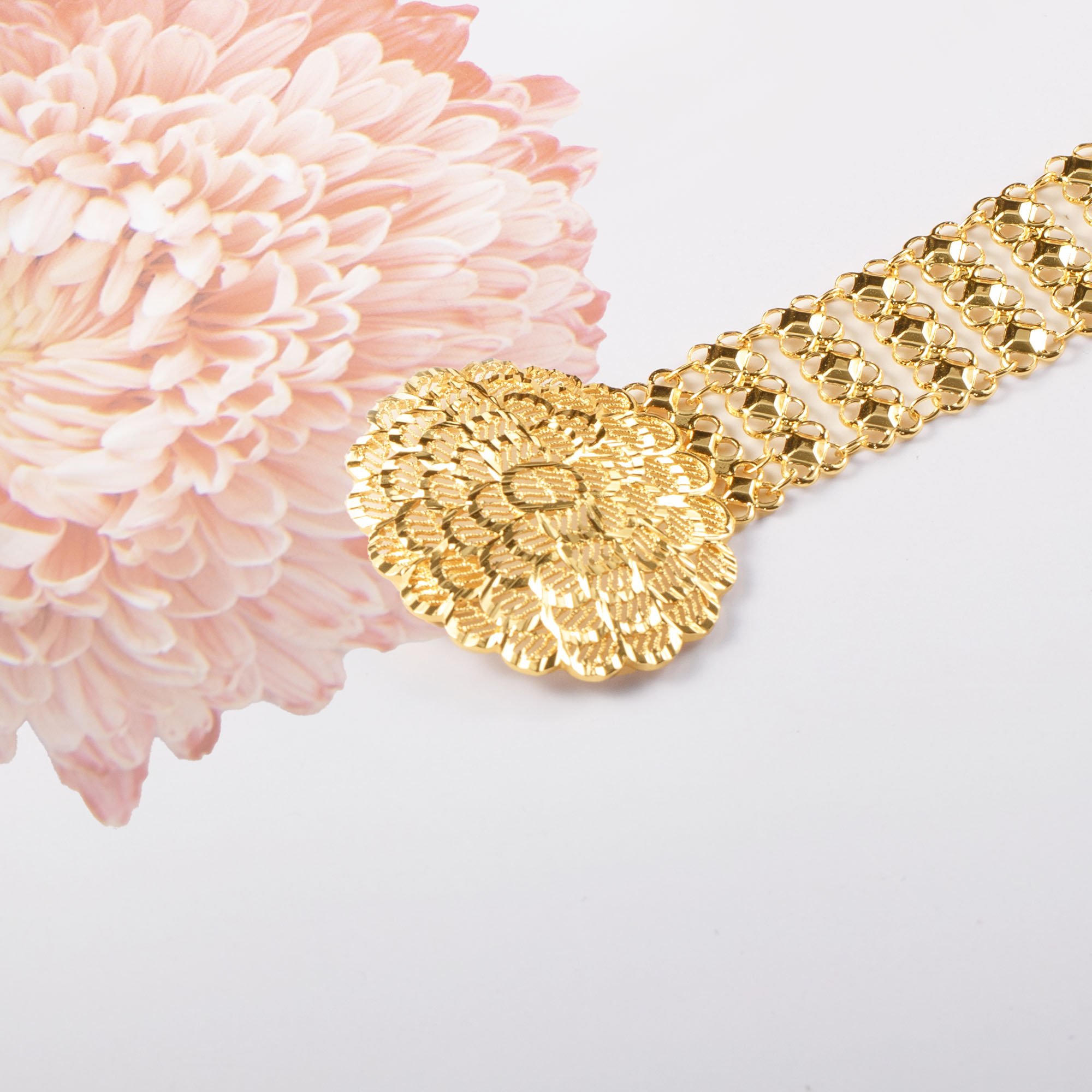 Customizable 18k Gold Plated Metal Chain Belt for Arab Men Designer Belts for Anniversary and Engagement in Middle East