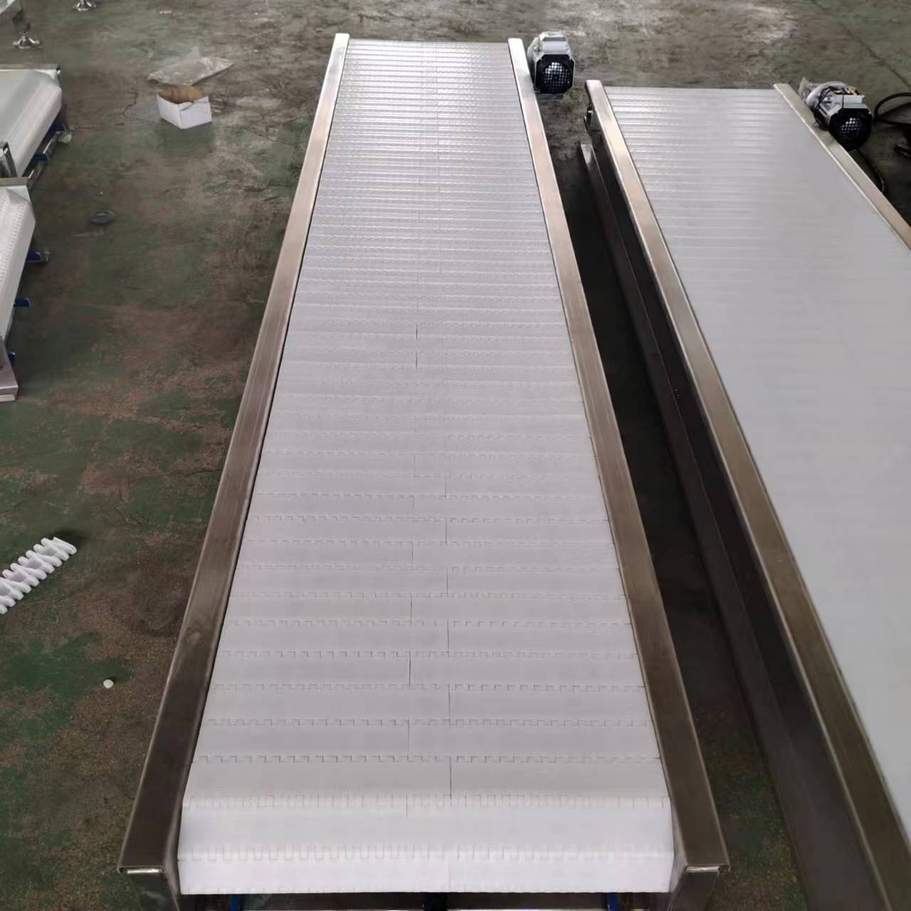 horizontal conveyor with PP conveyor belt