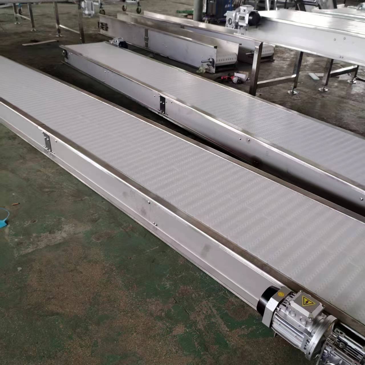 horizontal conveyor with PP conveyor belt