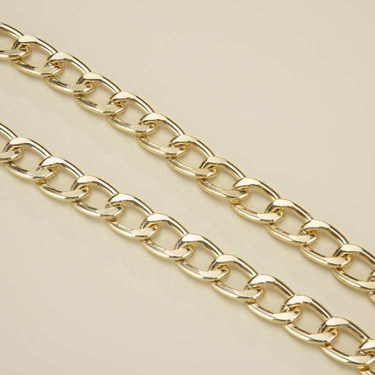 Good Quality Ladies Fashion Accessories Luxury Designer Gold Silver Metal Thick Chain Waist Belts