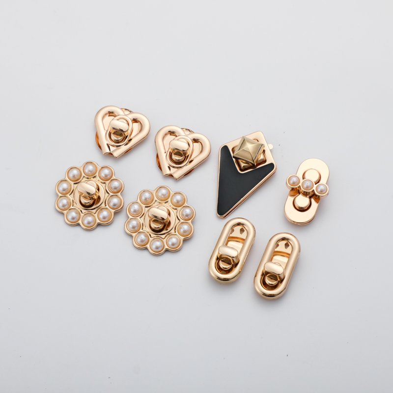 Custom-made Zinc Alloy Logo Custom Bag Hardware