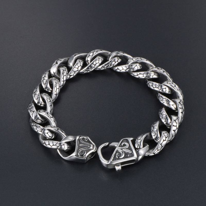 New stainless steel leopard bracelets European and American men's titanium steel bracelet casting bracelet retro hip -hop handicap