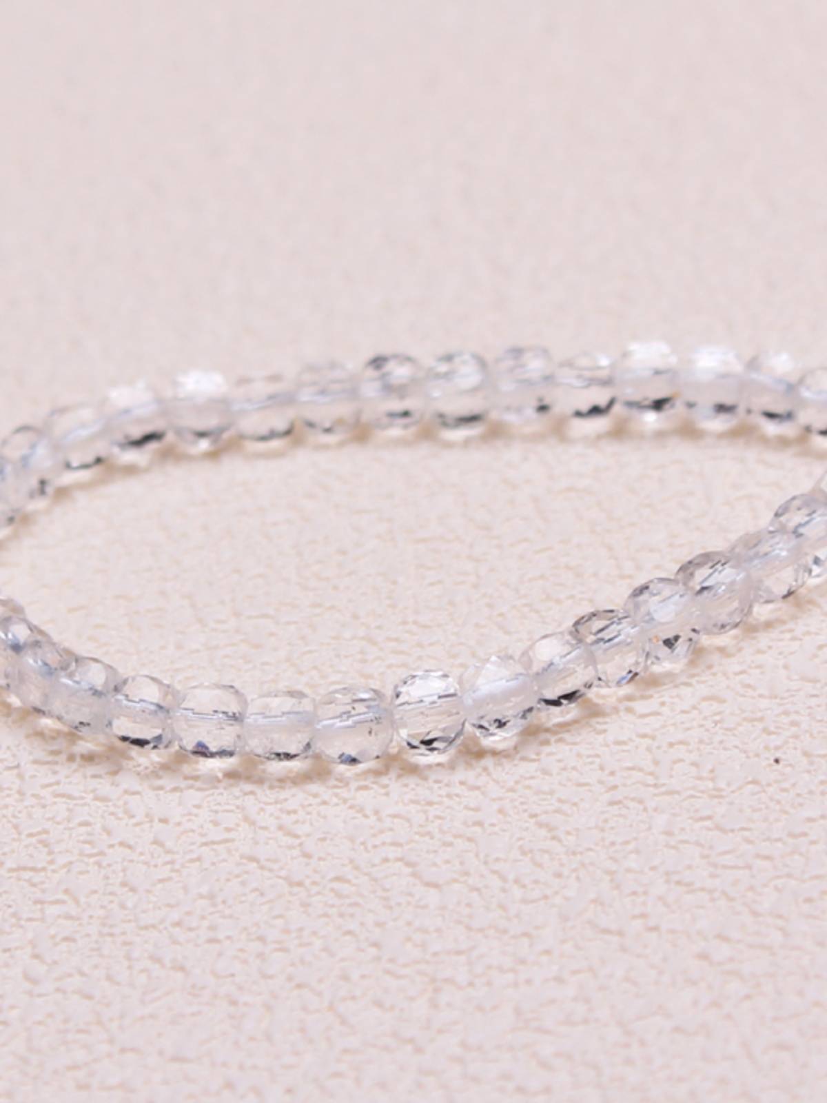 2334 Natural white crystal block cutting surface bracelet Fashion bracelet jewelry gifts small beads single circle shiny macro