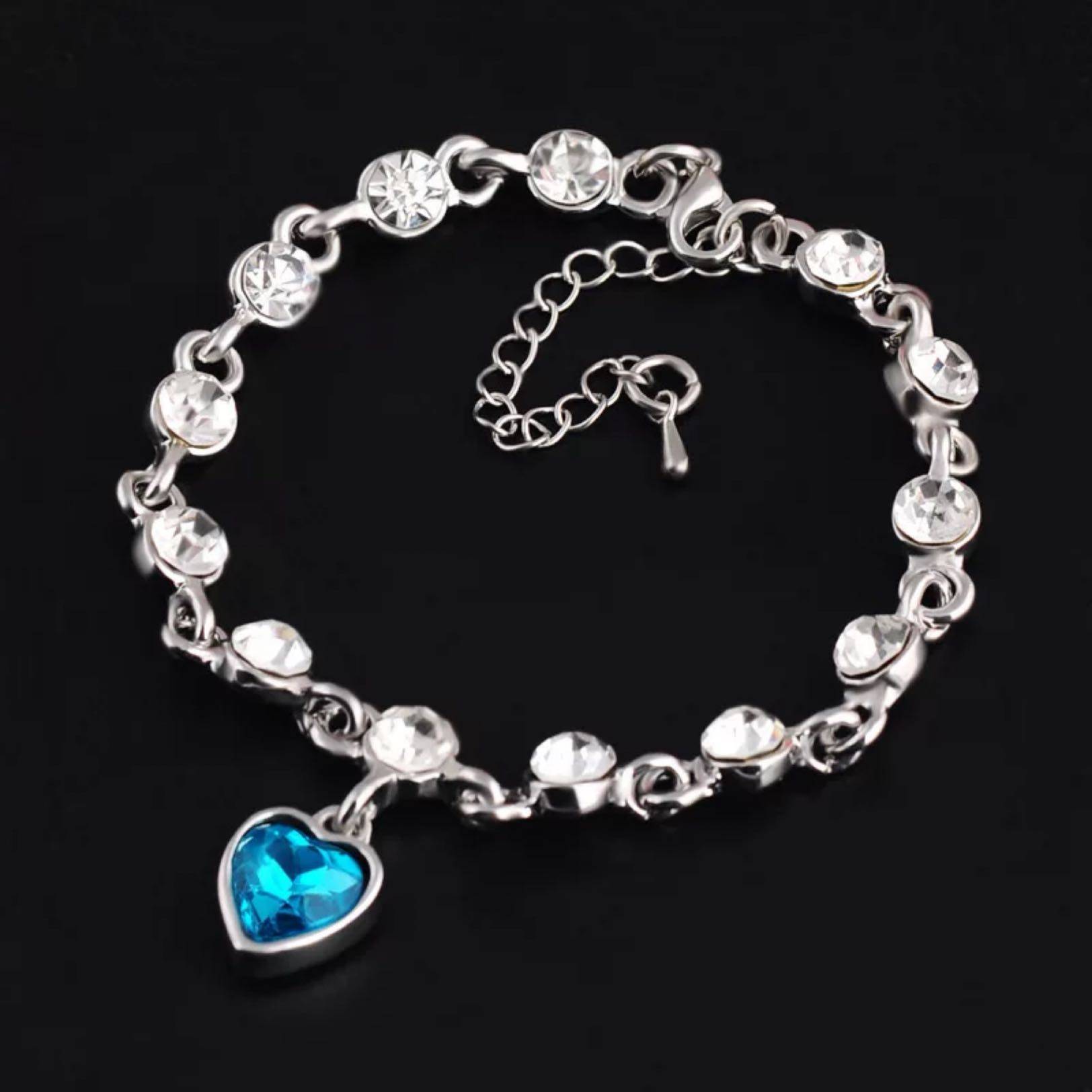 Zhenrong is hot -selling fashion high -quality crystal romantic bracelet female Korean version of Valentine's Day gift
