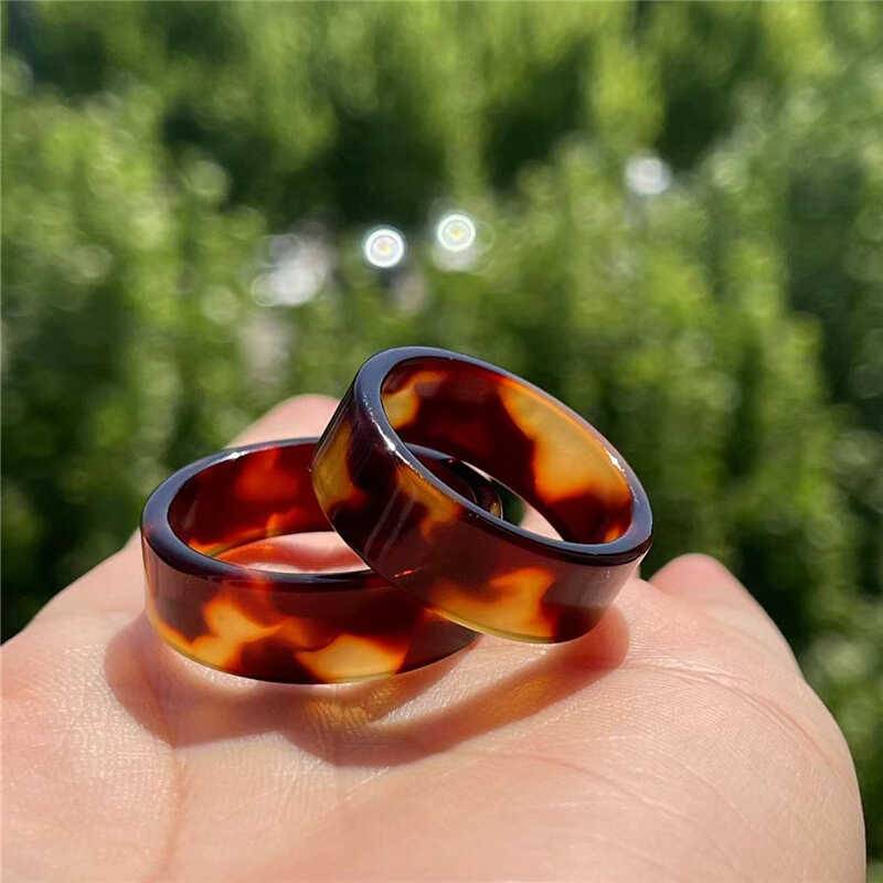 Poor Rings Men and Women Fashion Variety Couples Personality Personal Person Ringwen Ring Ring Towers Gift Gifts