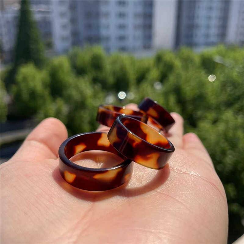 Poor Rings Men and Women Fashion Variety Couples Personality Personal Person Ringwen Ring Ring Towers Gift Gifts