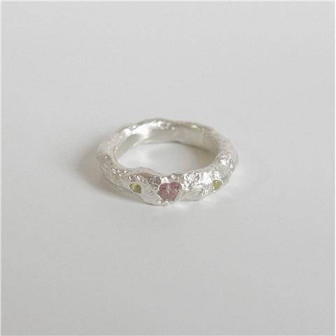 Handmade series of orphan rings inlaid with pink green love