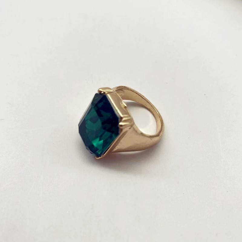 Qingdao jewelry Europe and the United States high texture niche geometric geometric versatile big gem student women's ring ring ring