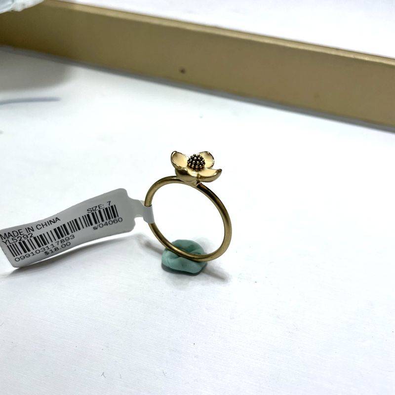 Jewelry small M fashion rings (inventory has slight flaws to be optimistic about shooting) A7-7