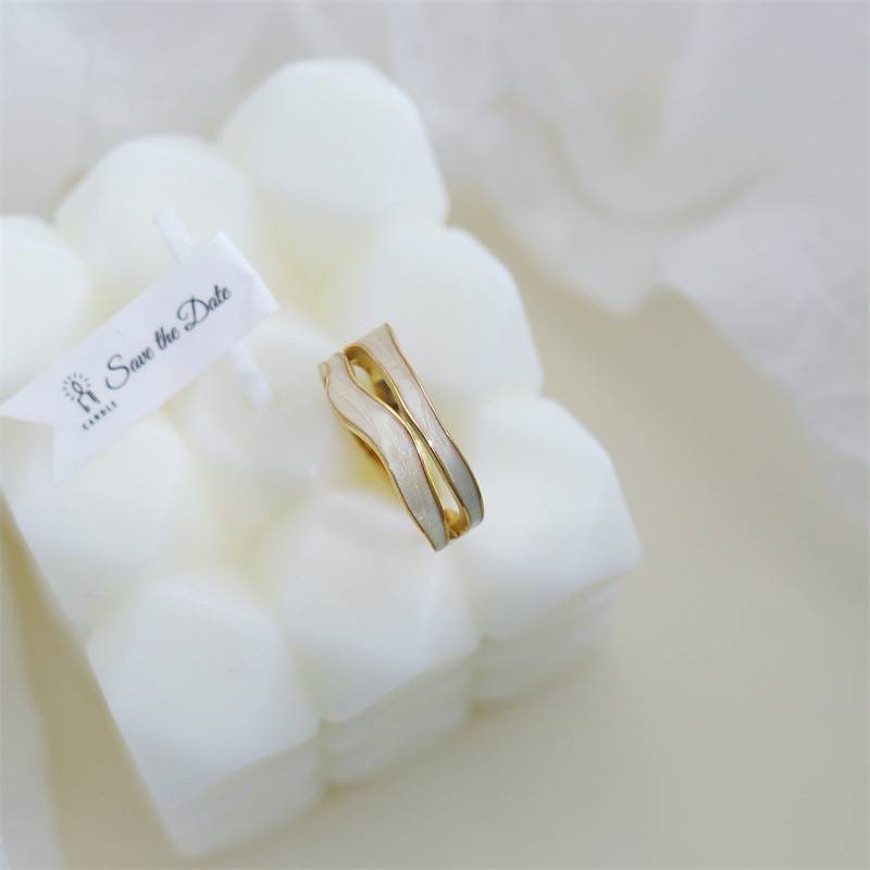Smoke atmosphere -natural white pill enamel dual -layer design sensor French style ring ins