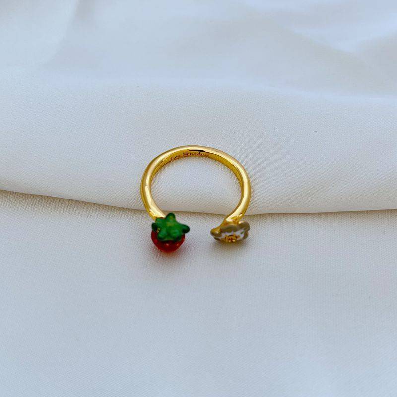 New sweet and cute fashion enamel glaze hand -painted strawberry flower niche design women's opening ring jz13