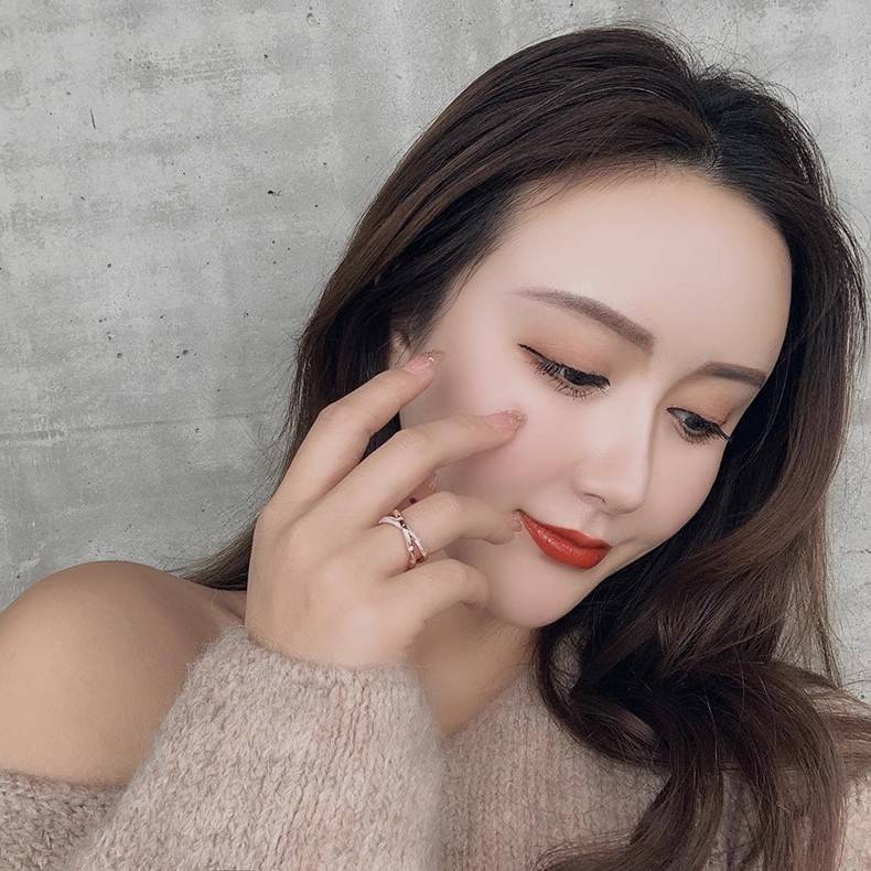 Ole Counter Clear Clear from the cabinet to pick up 18K cross -inlaid ring rose golden female lottery accessories to give gifts