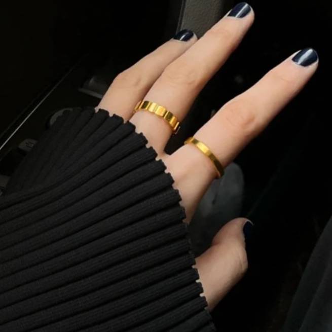 Do not need to be removed from the ancient method of exquisite light surface element rings, simple 18K gold -plated cold air high -level high -level design