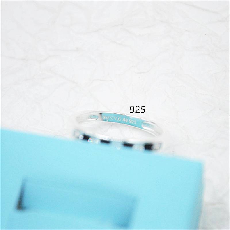 Qingdao Carnila jewelry European and American fashion ring women 925 marking the whole body silver gift box minimalist ring