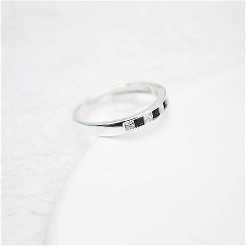 Qingdao Carnila jewelry European and American fashion ring women 925 marking the whole body silver gift box minimalist ring