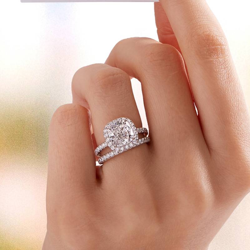 Plating S925 Silver High Carbon Diamond Japanese Light Luxury Mossian Ring luxury square two carat simulation drill
