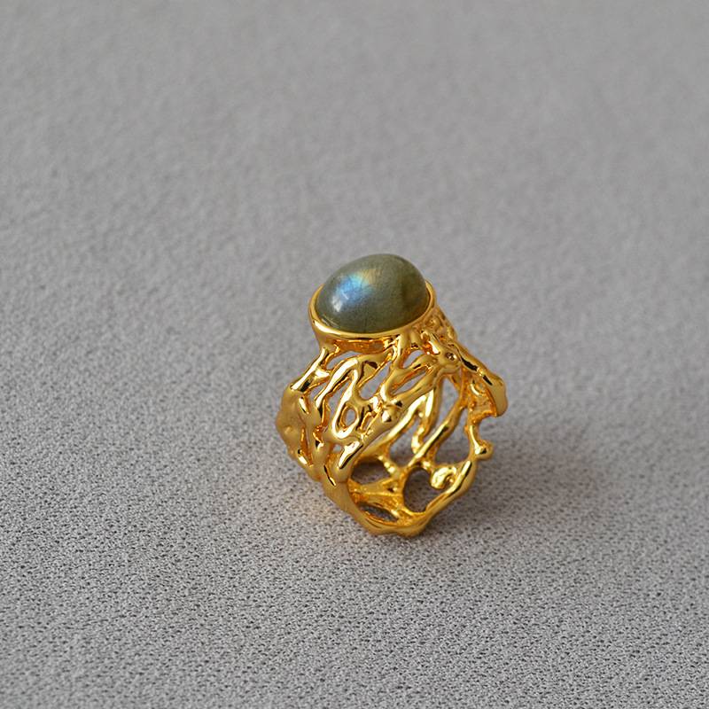 SASA, the same French niche retro literary palace wind bird nest inlaid moonlight long stone rings index finger ring woman