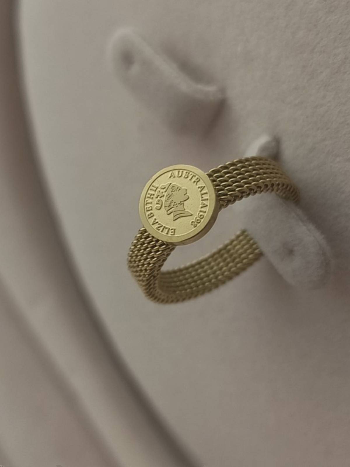 Qingdao jewelry titanium steel K -Gold Portrait 6 ring OG LOC niche brand design