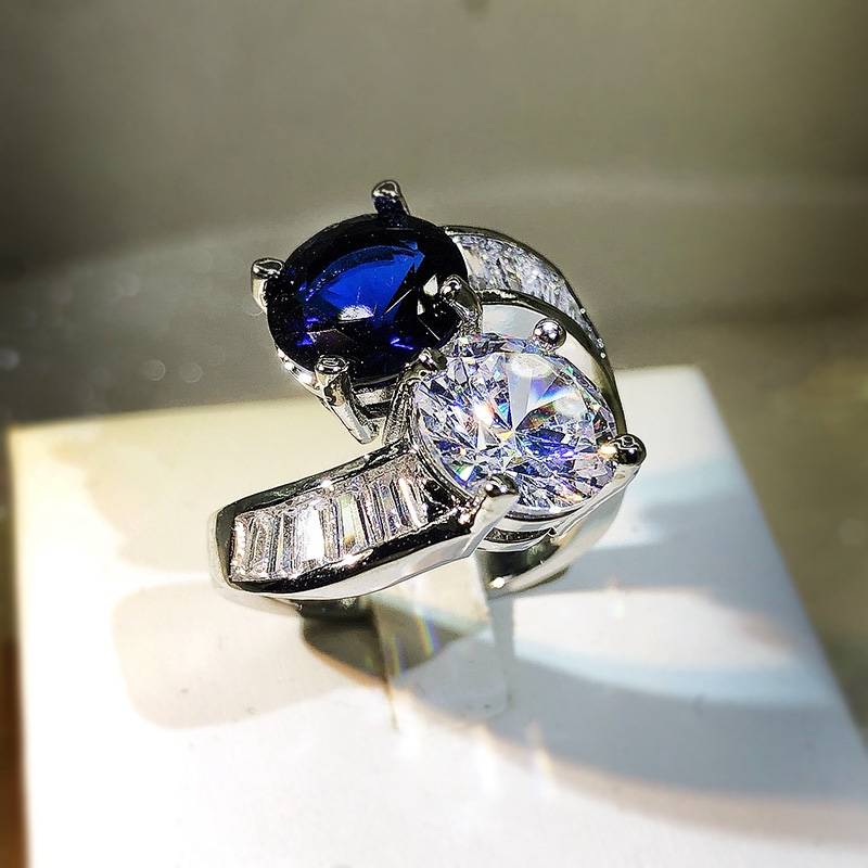 Speed -ups of new products, personality niche mix and match style, light luxury high -level sensory white gold ring