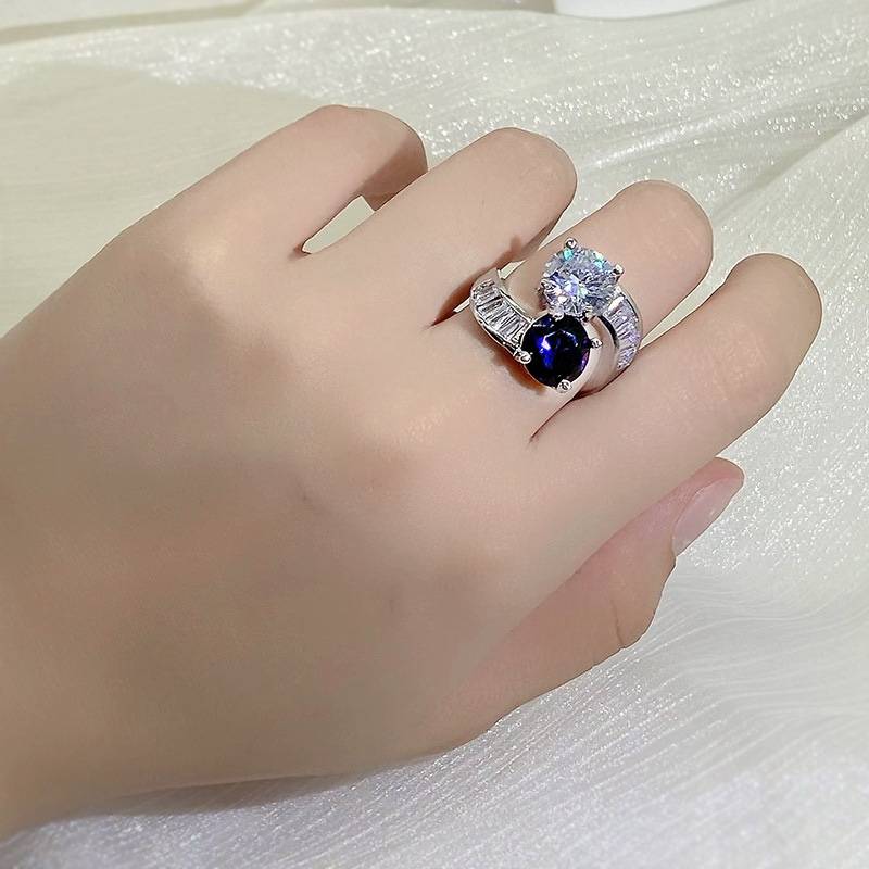 Speed -ups of new products, personality niche mix and match style, light luxury high -level sensory white gold ring