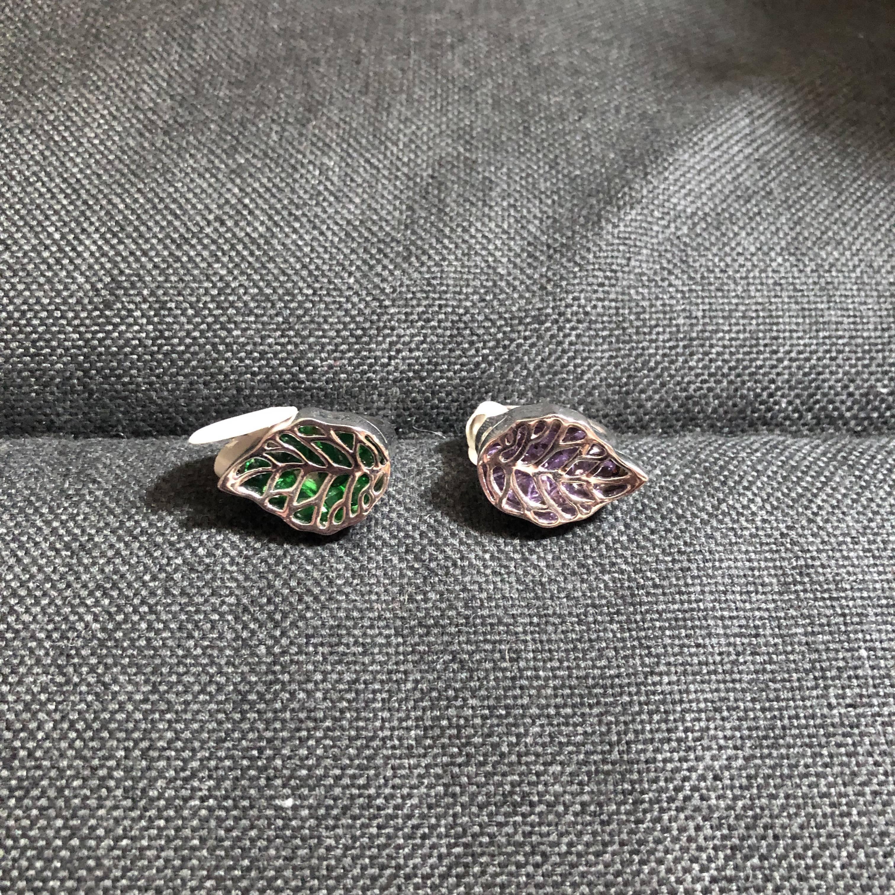The original single is exquisite, smooth stereo personality leaf ring jewelry ring