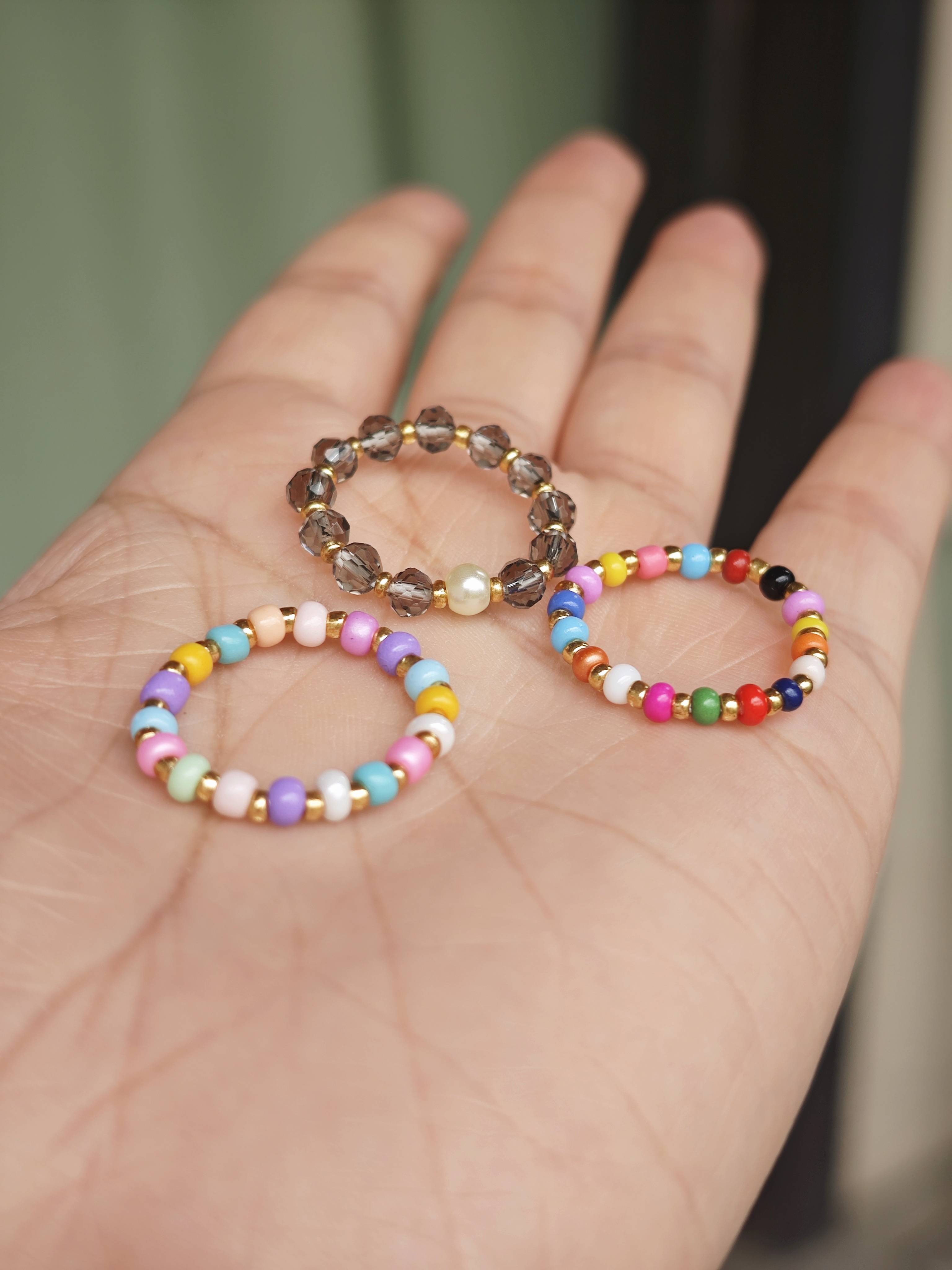 Exit European and American solitary colorful millet beads glass beads elastic ring