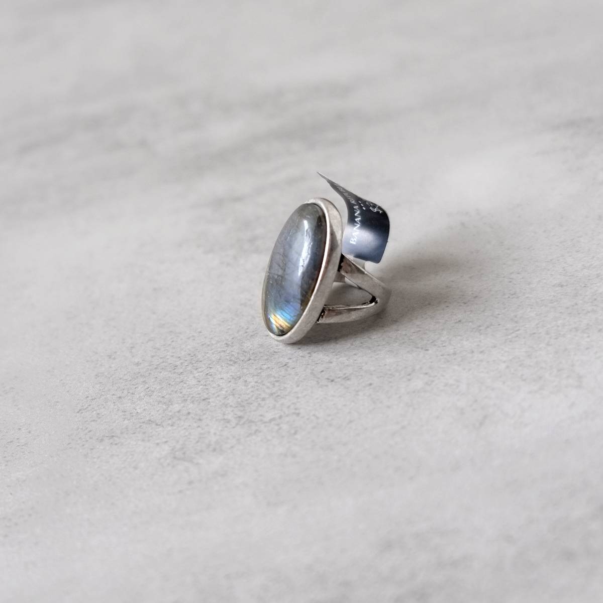 Retro old silver inlaid natural stretch stone exaggerated rings/jewelry