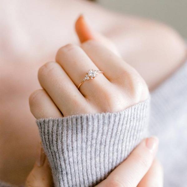 Budi Creative Fashion Branch Elie Ring Closed Lord Ring Women's Oval Wastestone Jewelry