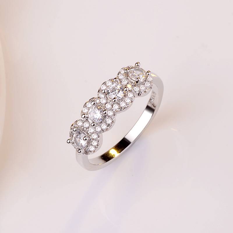 Zhenrong Wish hot selling new micro -mosaic simulated vermiculite engagement ring European and American platform supply female bars