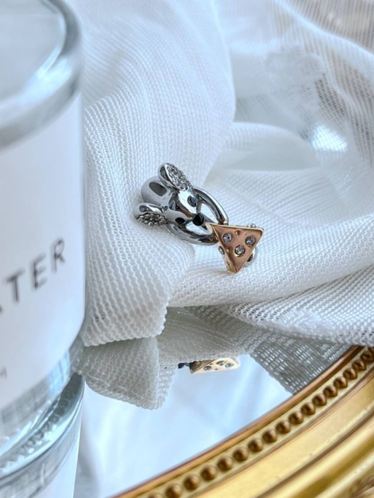 Korean version of fashion light luxury, cute niche design ins, minimal mouse steal cheese metal ring
