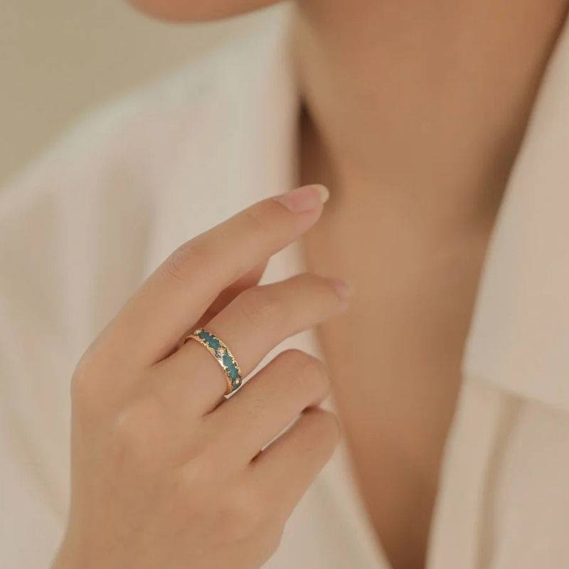 European and American style court light luxury enamel rings female peacock green vermiculite opening can adjust the niche sweet and fashionable hand accessories