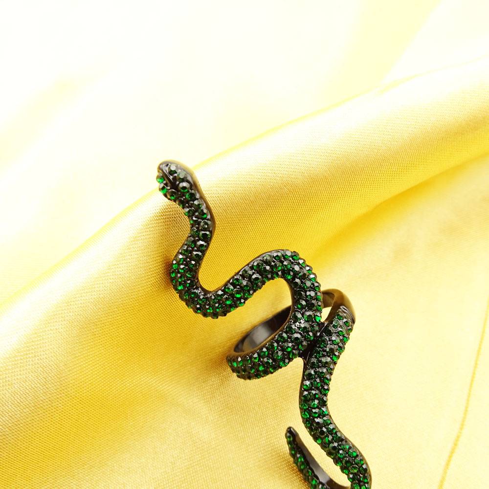 K18 European and American jewelry Exquisite Black Diamond Gem Ring Live Source