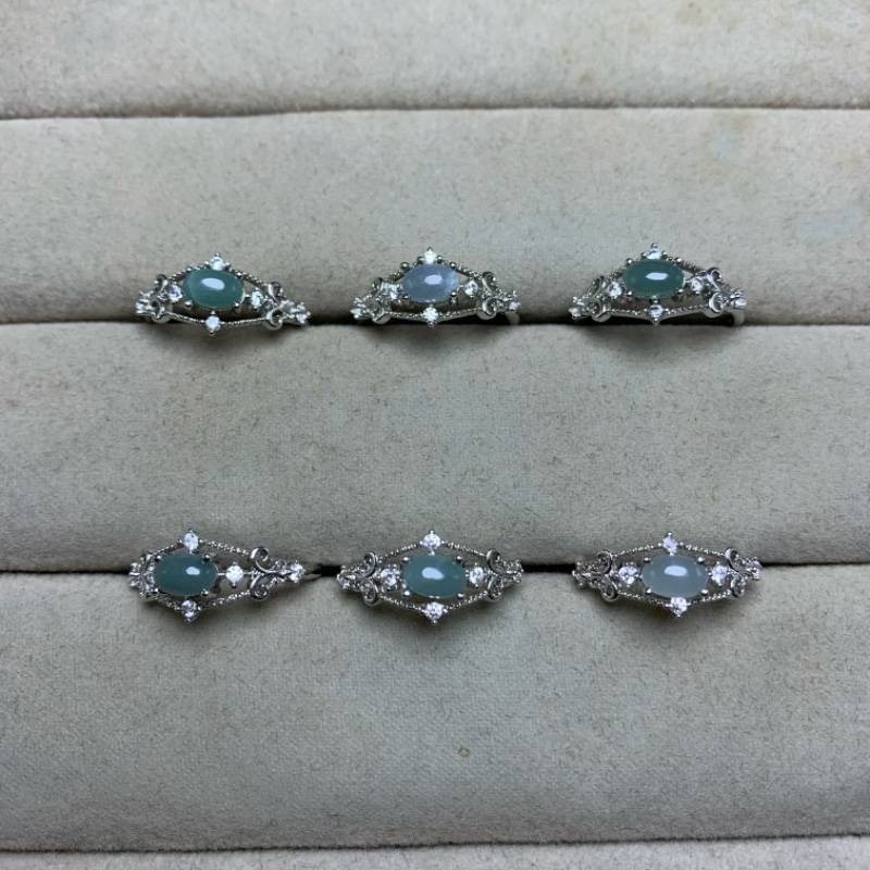 Natural emerald rings Female white bronze support for the simple ethnic style retro fashion versatile crystal jewelry gift
