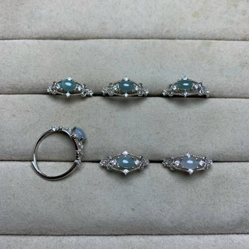 Natural emerald rings Female white bronze support for the simple ethnic style retro fashion versatile crystal jewelry gift