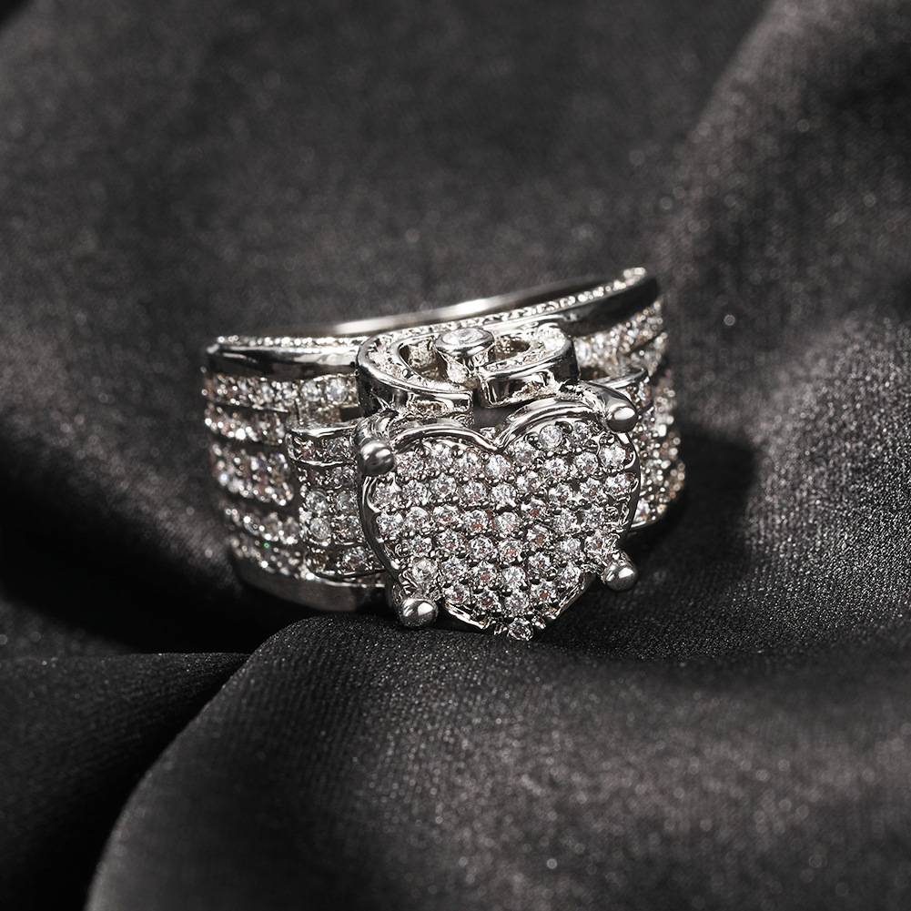 European and American hip -hop style micro -inlaid vermiculite love ring heavy workers design full of drilling retro ring trend new jewelry