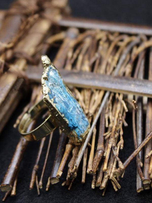 Natural gem cross -border ring jewelry INS rough -plated blue crystal ring personalized ring opening can be adjusted