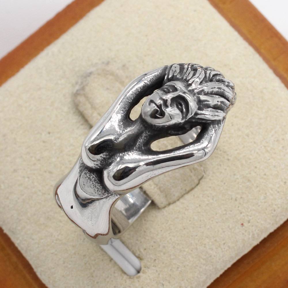 R1630 jewelry European and American personality retro Merbus Men's titanium steel ring