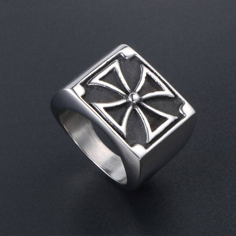 New European and American Cross Men's Titanium Steel Ring Simple Four Leaf Wind Car Ring Trip SA584