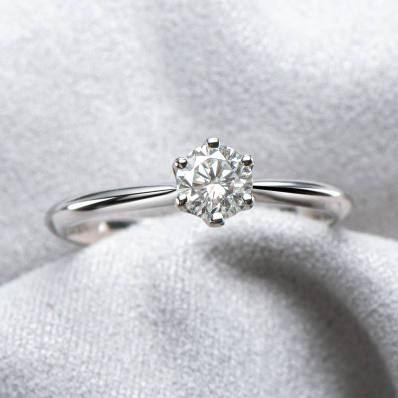 Shenzhen Xujia Jewelry Power Factory Hot Selling Genuine D -color Mossian Stone Ring 0.5 carat classic six claws