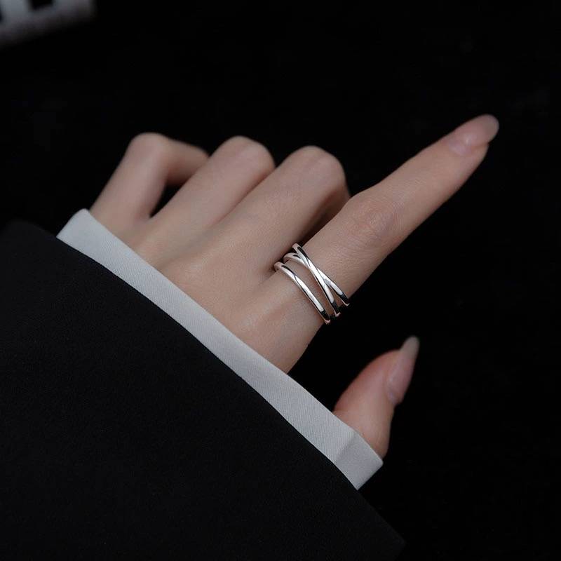 S925 Silver Rings Women's Simple Line Three -layer Cross -Light Metronal Temperature Time Small Open Open Adjustable Ring