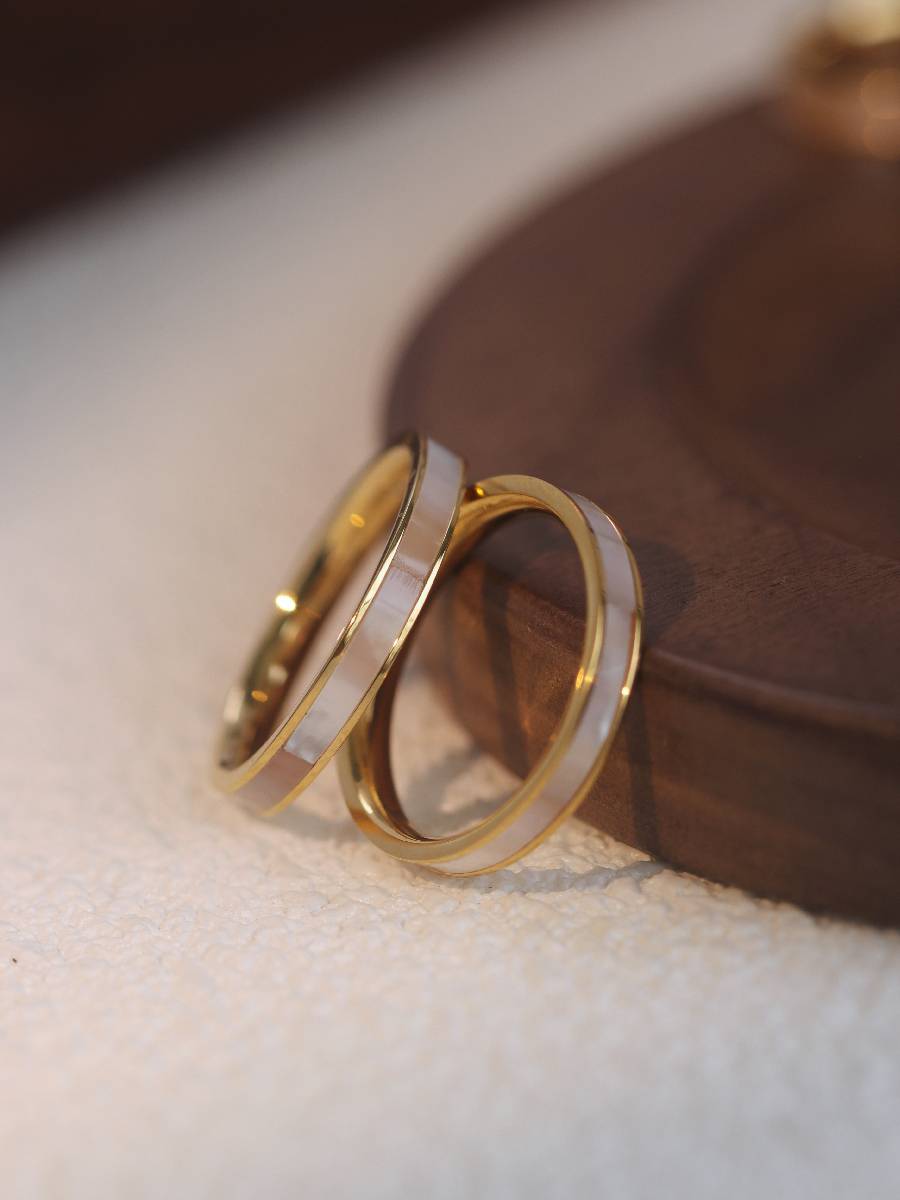 Do not fall off!Do not pick up high -level sense of high -level, white pinter net red simplicity 14K gold titanium steel women's ring rings