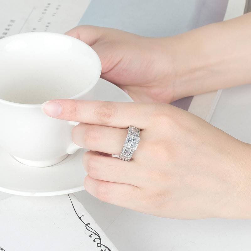 Wish ring positive princess drilling ring Europe and the United States full -time drill drilling square square flash diamond square ring