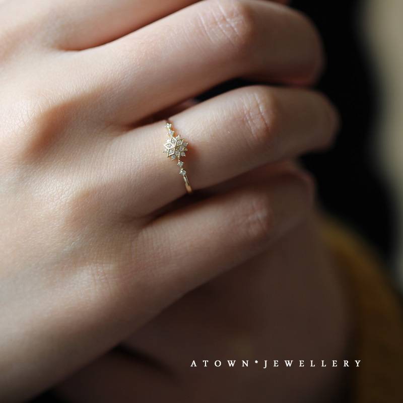 Japanese S925 sterling silver plated 14K gold and Platinum women's ring rings Exquisite snowflake commute models