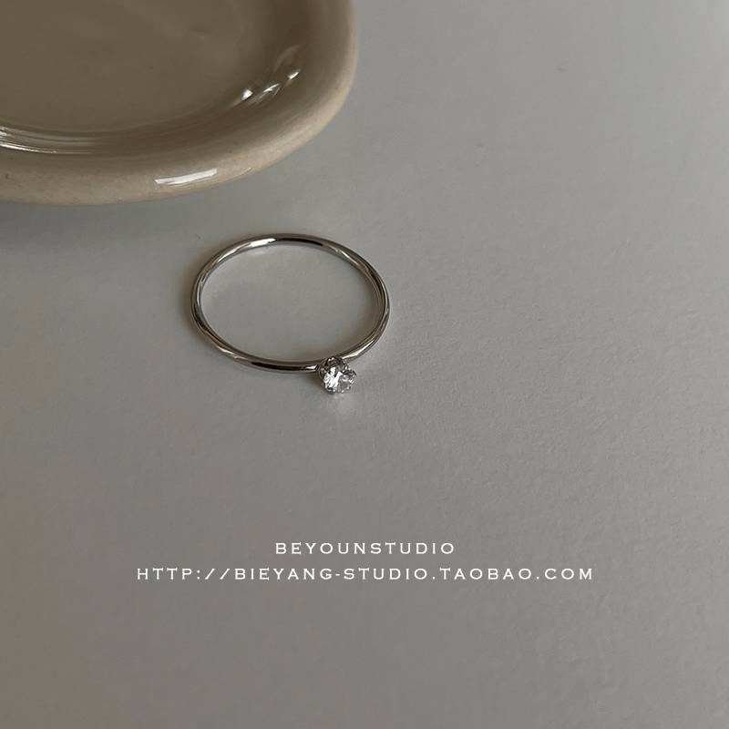 Different kind of deserted silver silver temperament, high -grade minimalist fine fine fine fine titanium steel ring art joint ring E434
