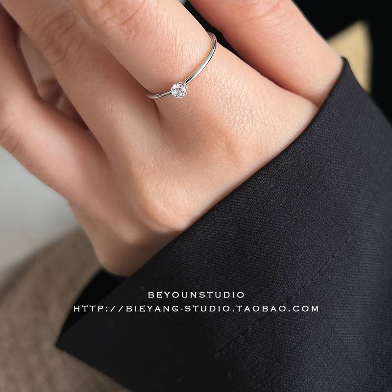 Different kind of deserted silver silver temperament, high -grade minimalist fine fine fine fine titanium steel ring art joint ring E434