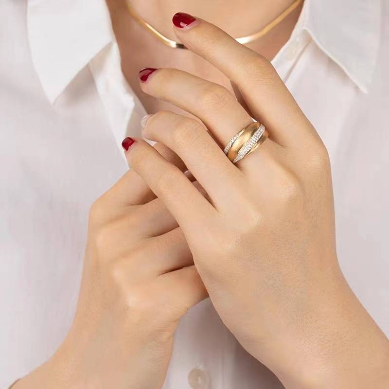 Kaivy Italian Brai weaving carved golden rittic technology wide surface showed large ring French retro elegant Malaysia