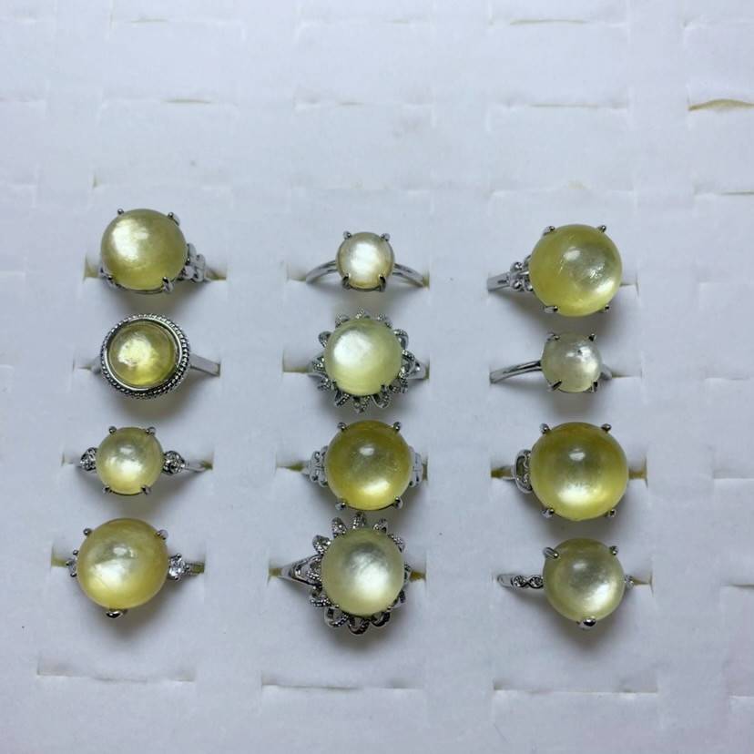 Pick up the natural yellow lithium Cloud Mother ring white copper entrusting living mouth women's models are not randomly issued
