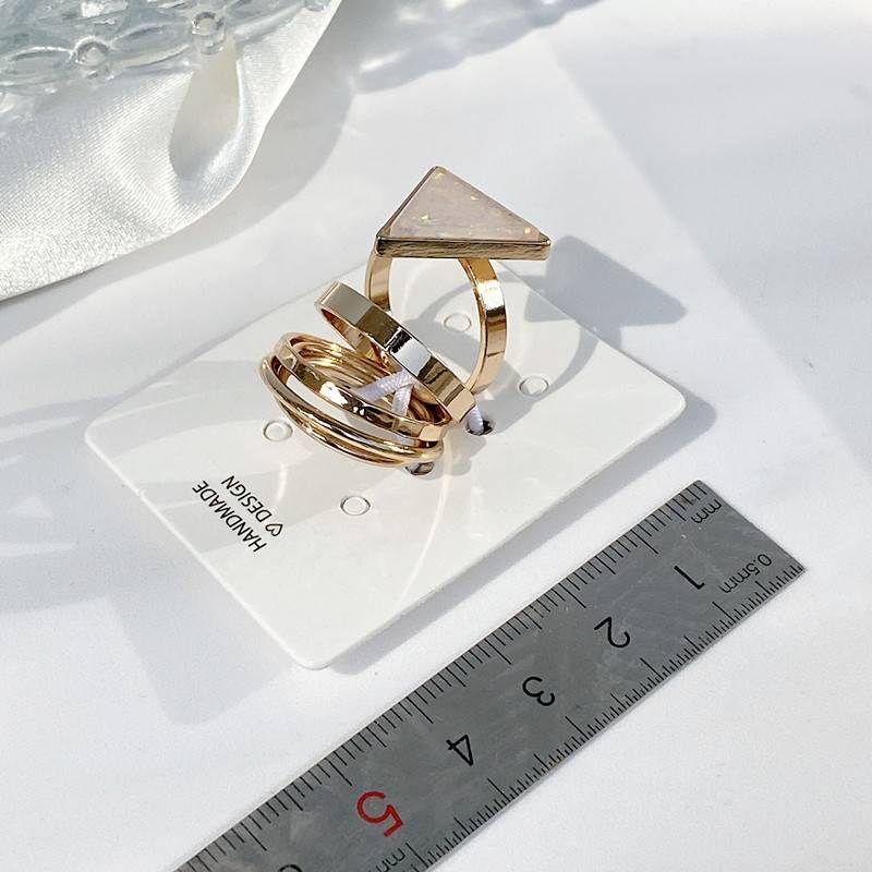 Qingdao European and American jewelry personality trendy niche high sense of high sense, multiple ring finger ring sets